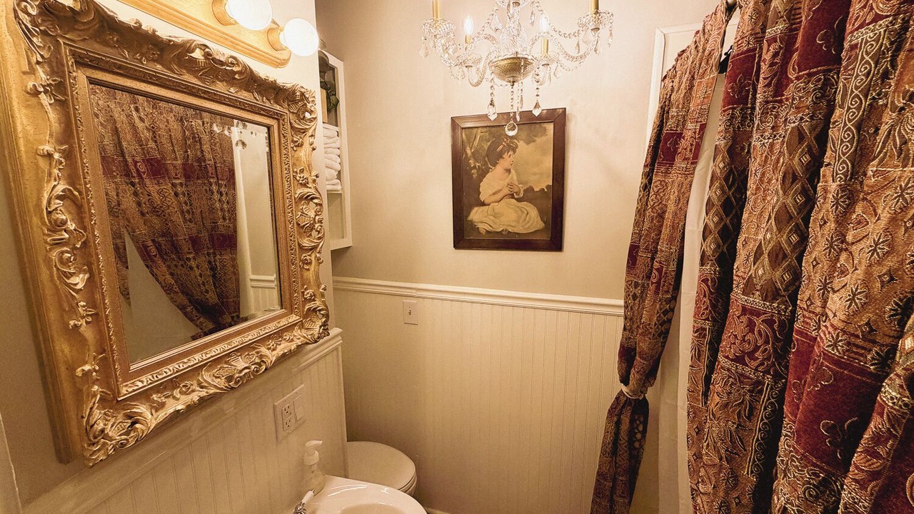 Photo of Bathroom in Abbeville