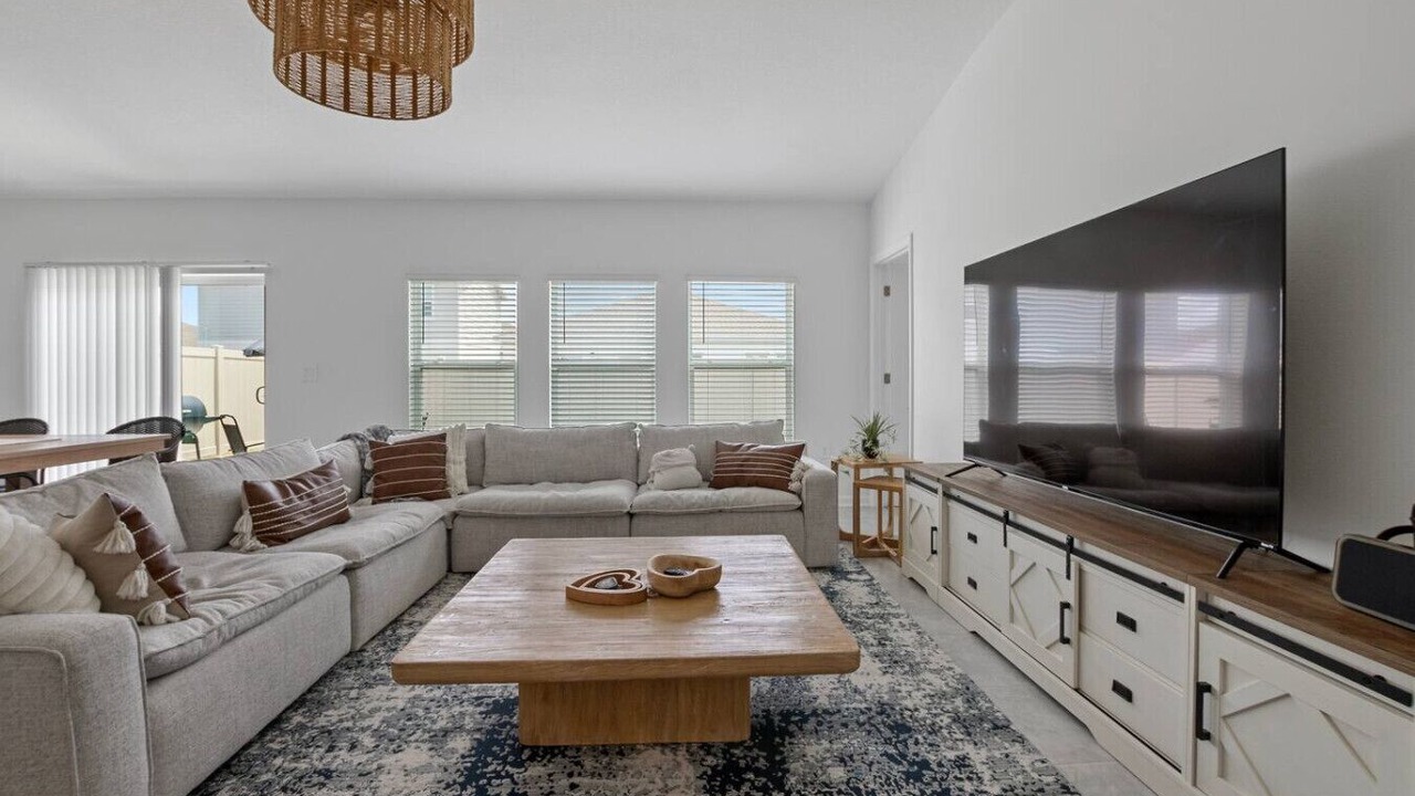 Photo of Livingroom in Winter Haven