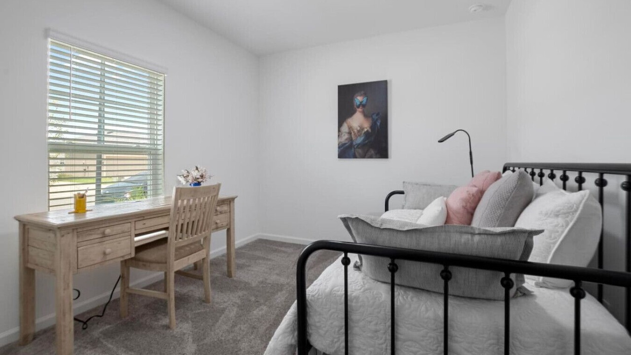 Photo of Livingroom in Winter Haven