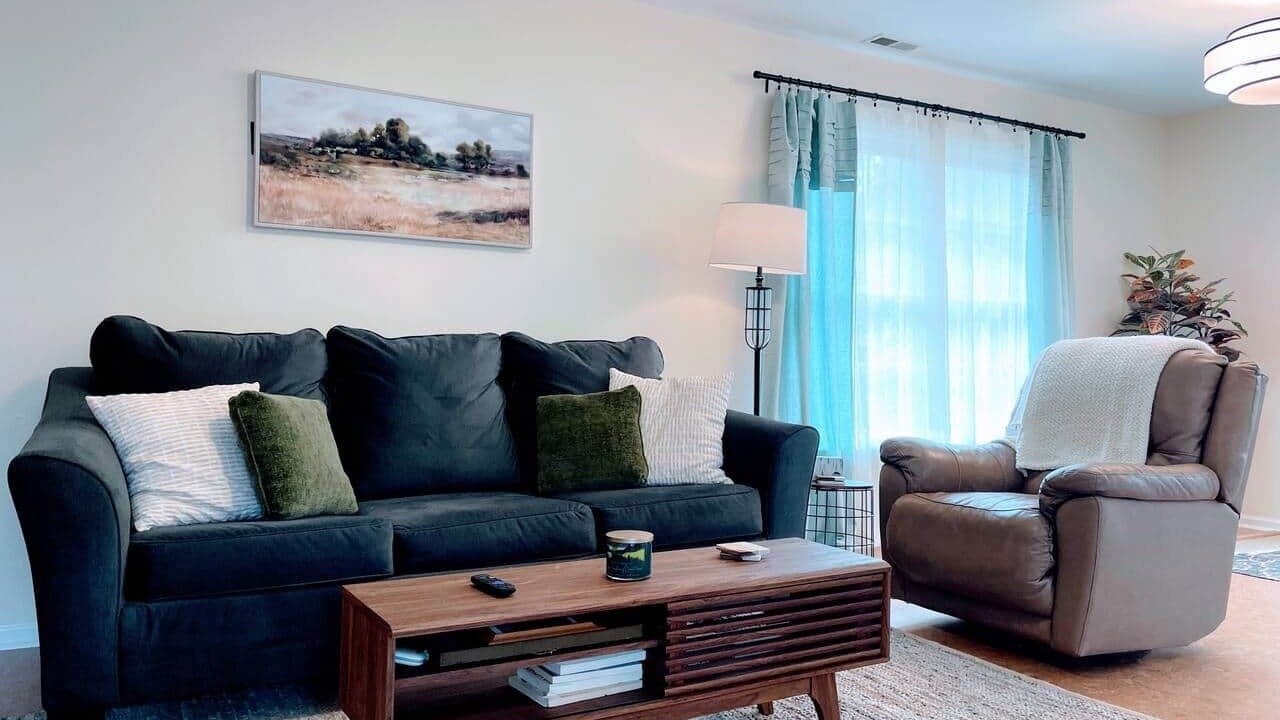 Photo of Livingroom in Apex