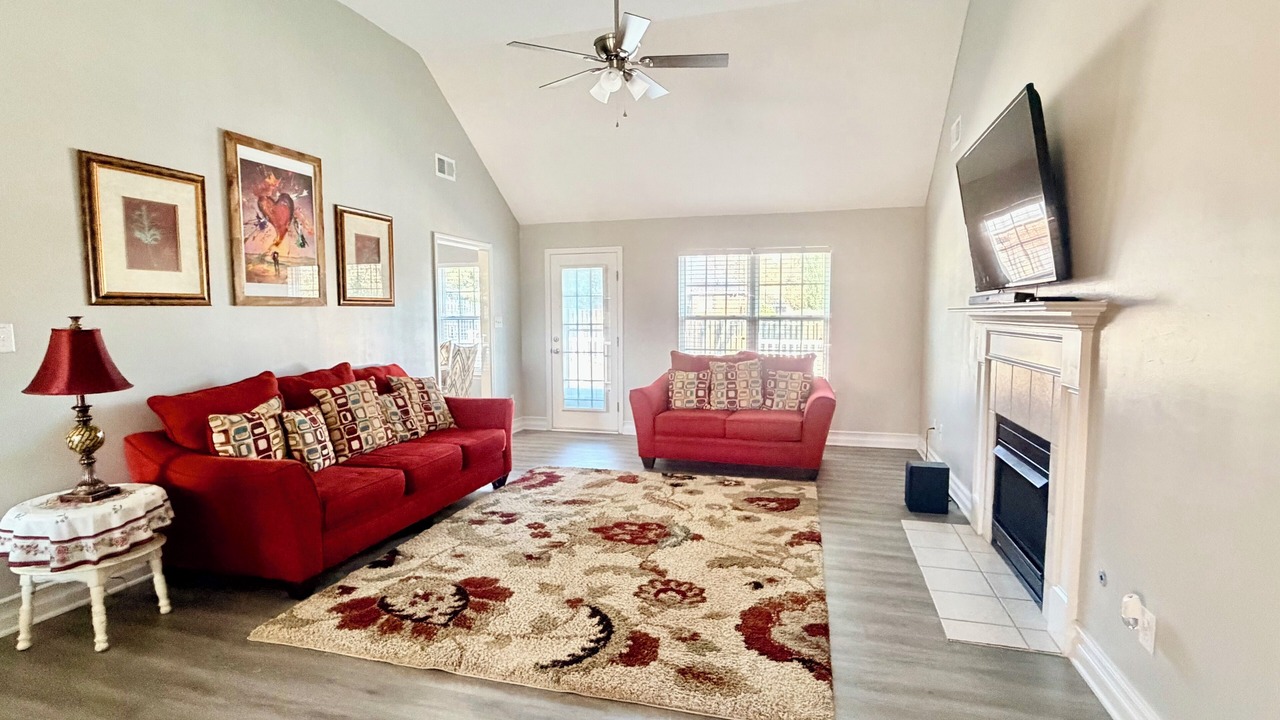 Photo of Livingroom in Grovetown