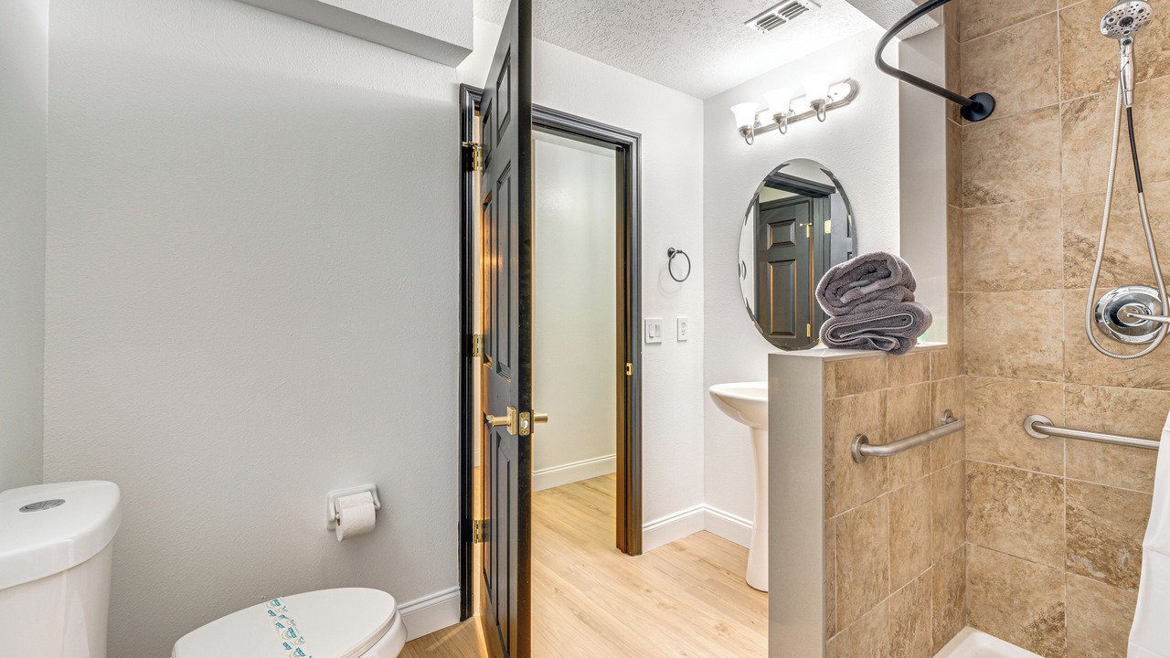 Photo of Bathroom in Veranda Palms