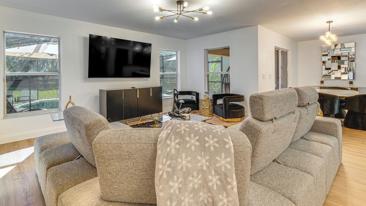 Photo of Bedroom in Veranda Palms