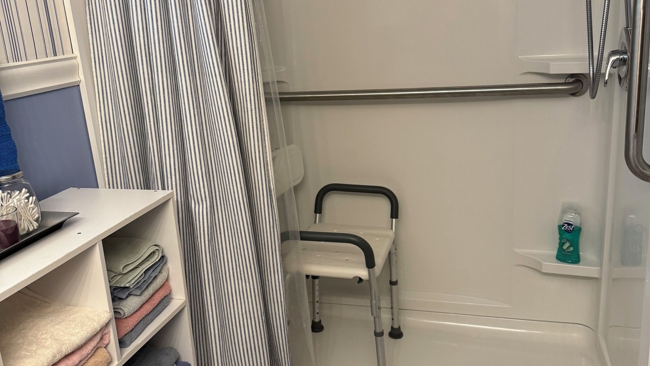 Photo of Bathroom in Murphy