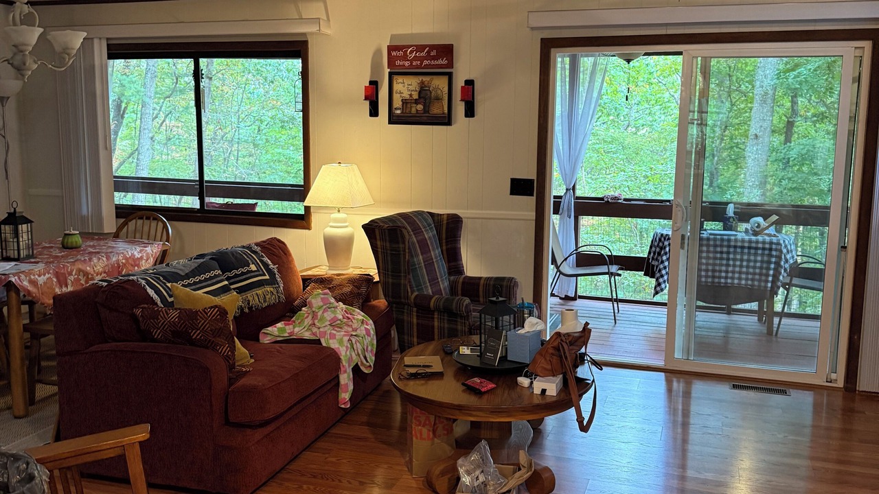 Photo of Livingroom in Murphy