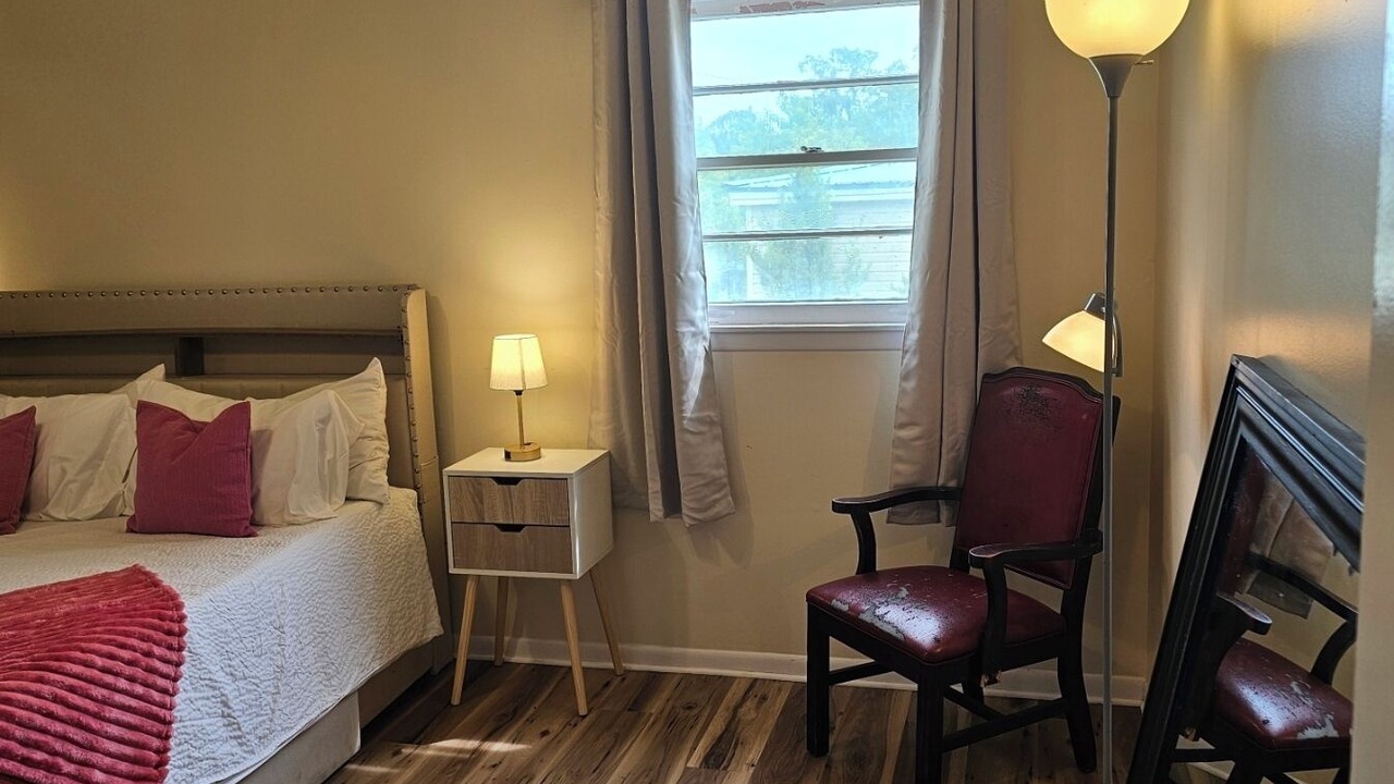 Photo of Bedroom in Alamo