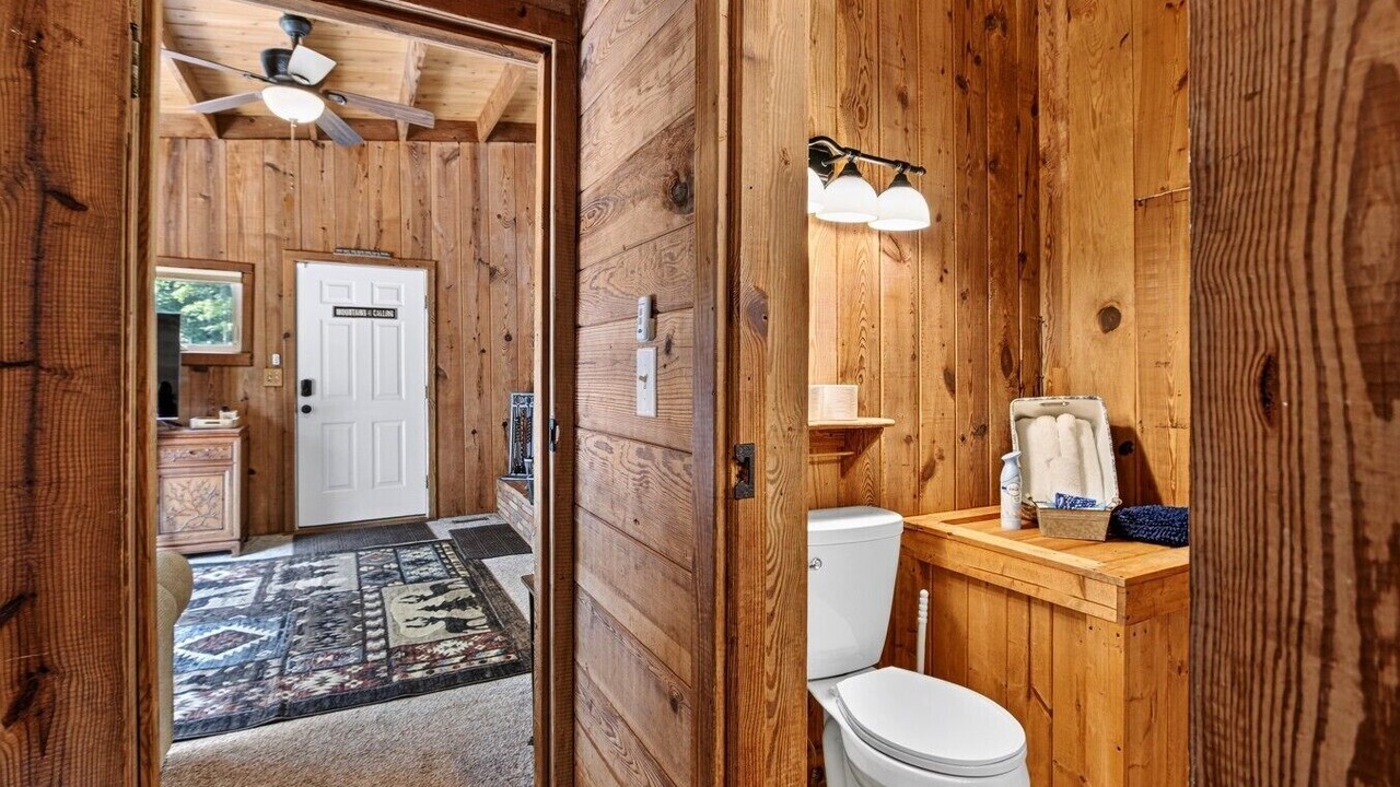 Photo of Bathroom in Pickens