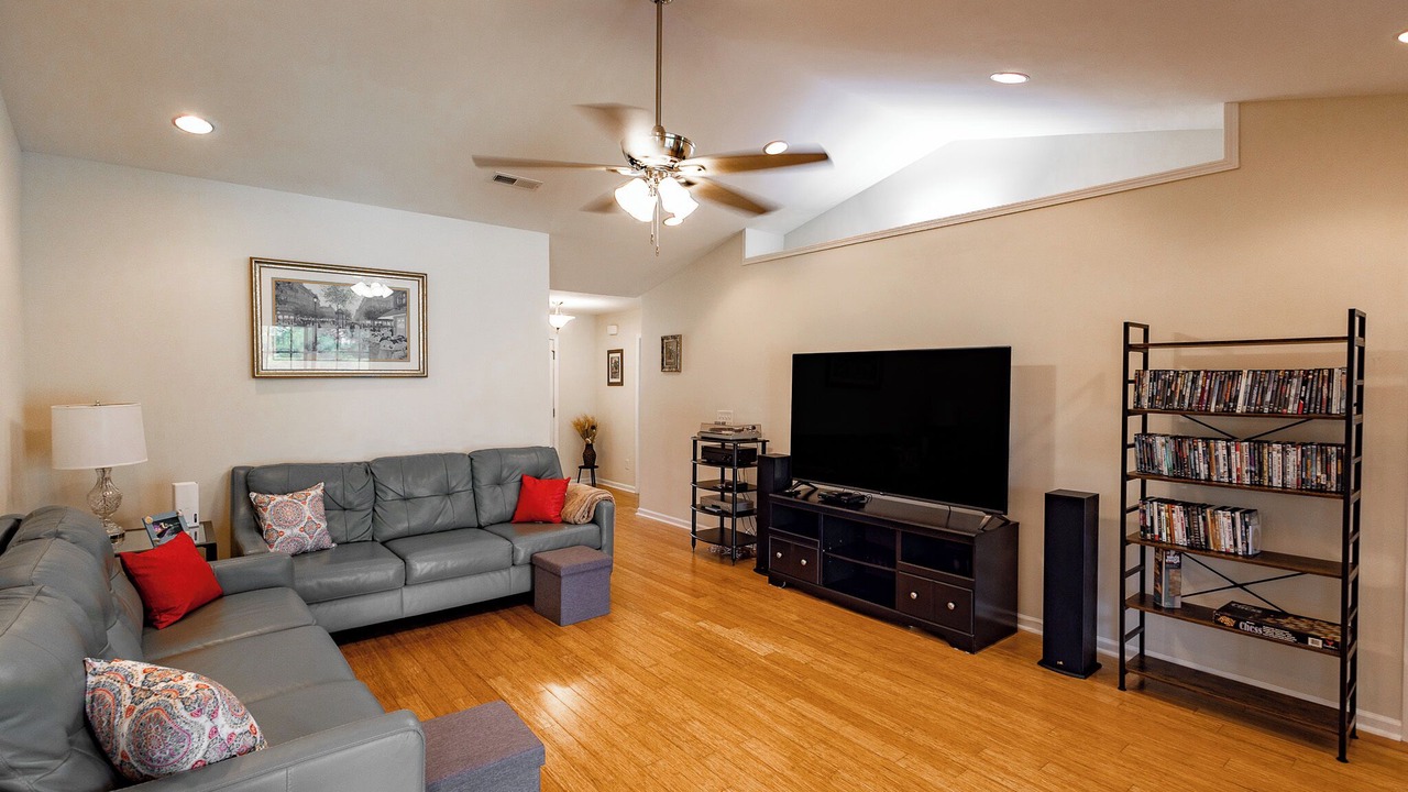 Photo of Livingroom in Conway
