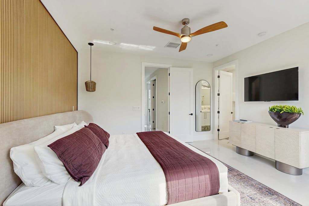 Photo of Bedroom in Downtown