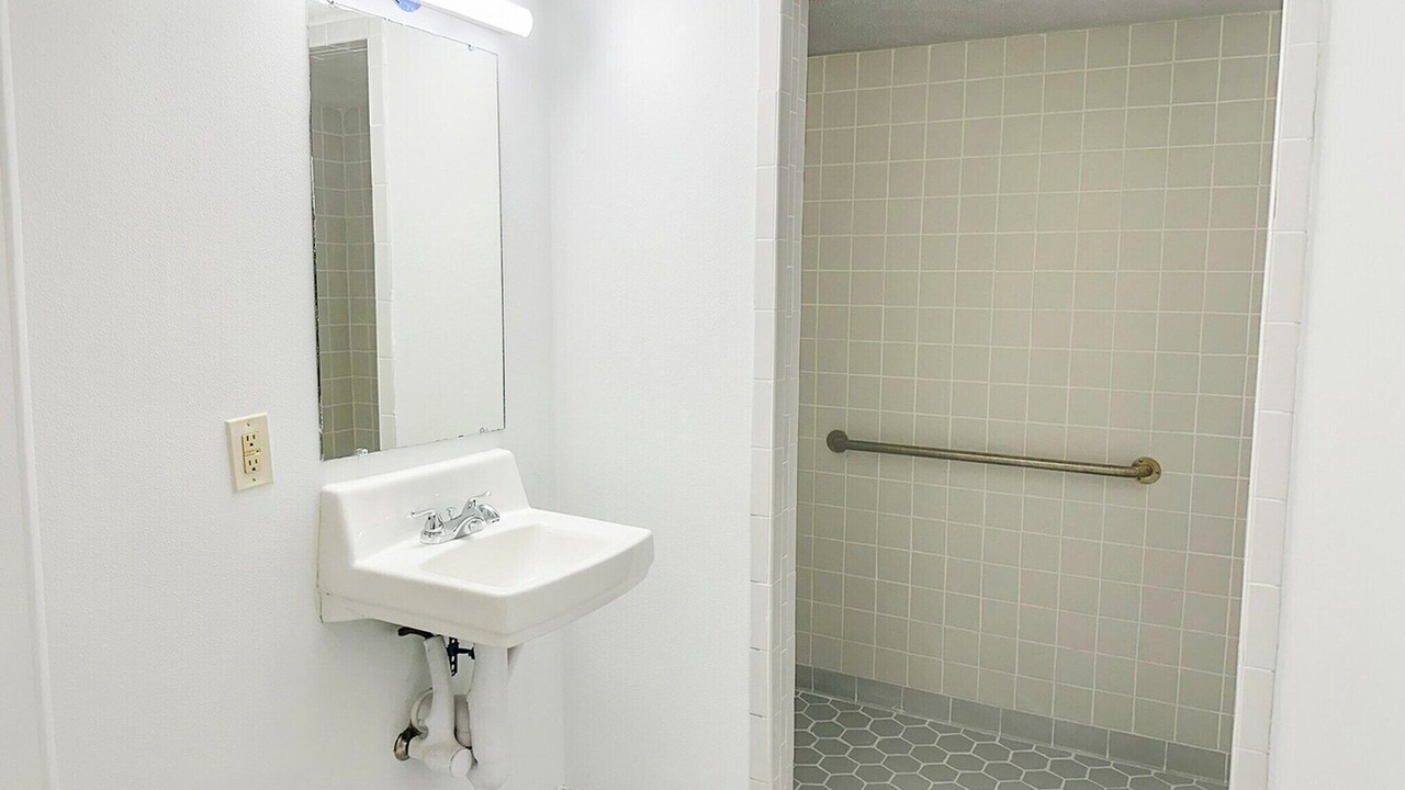 Photo of Bathroom in Hahira