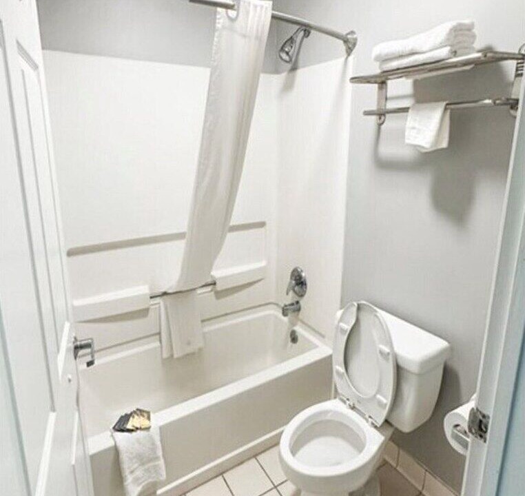 Photo of Bathroom in Ridgeway