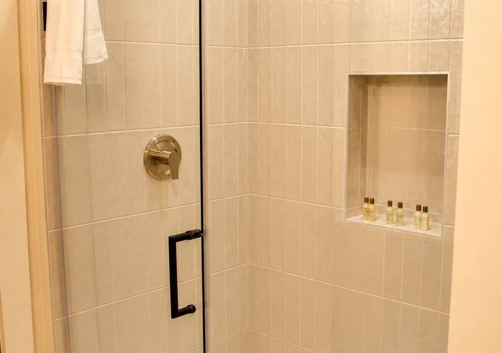 Photo of Bathroom in Metropolitan