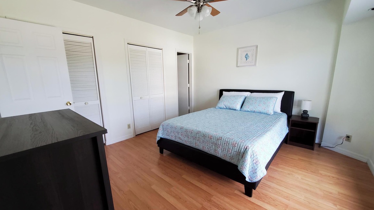 Photo of Bedroom in Melbourne Beach