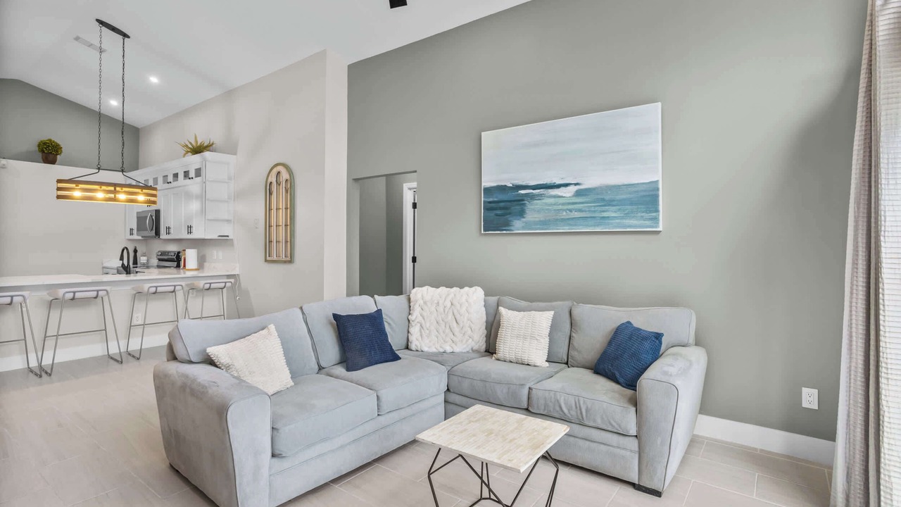 Photo of Livingroom in Seasons