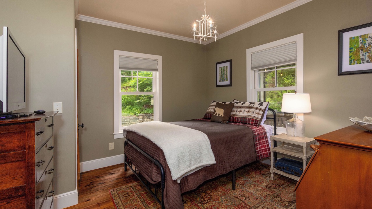 Photo of Bedroom in Cullowhee