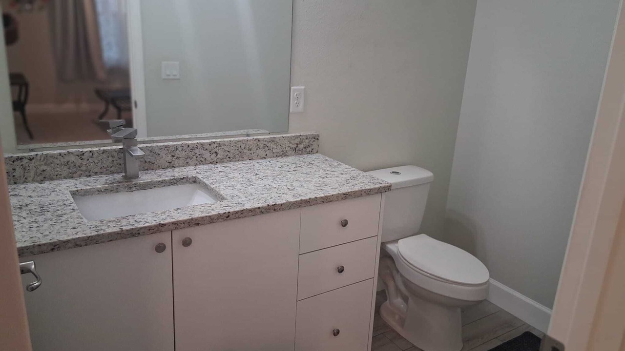 Photo of Bathroom in Taft