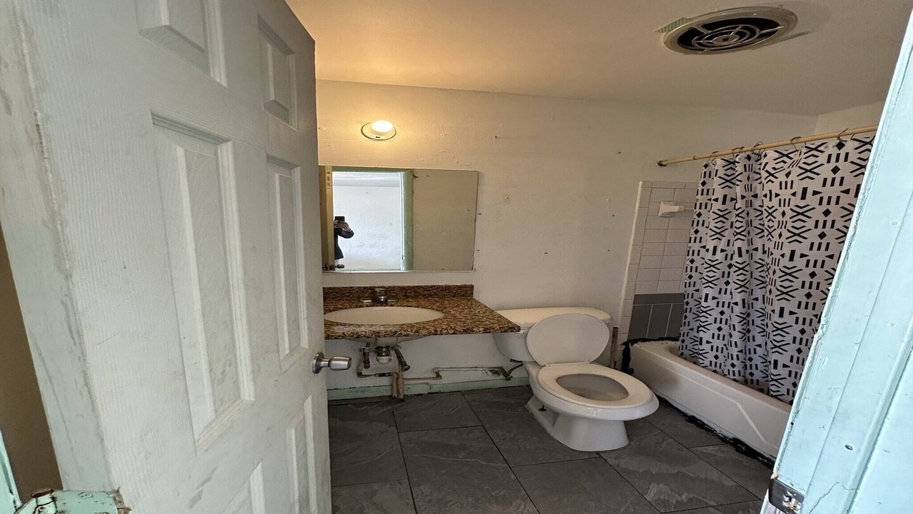 Photo of Bathroom in Sun Bay South