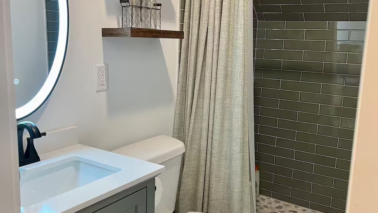 Photo of Bathroom in Seneca