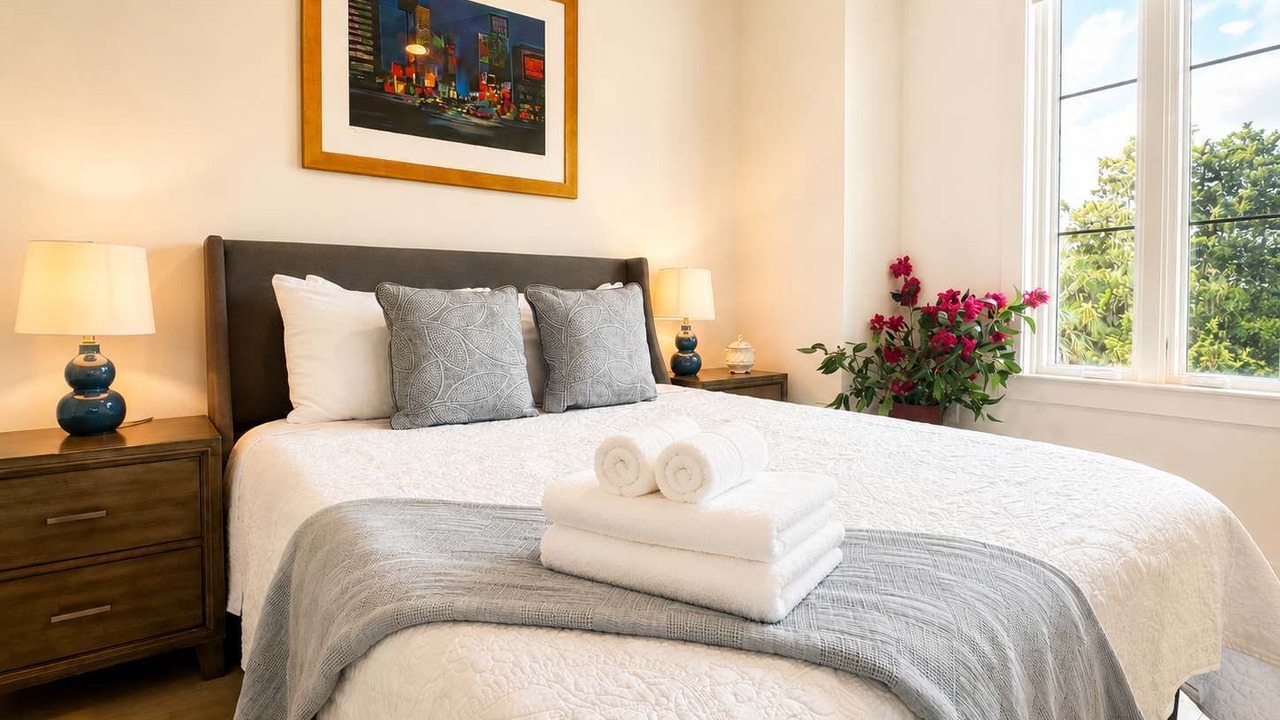 Photo of Bedroom in Metropolitan