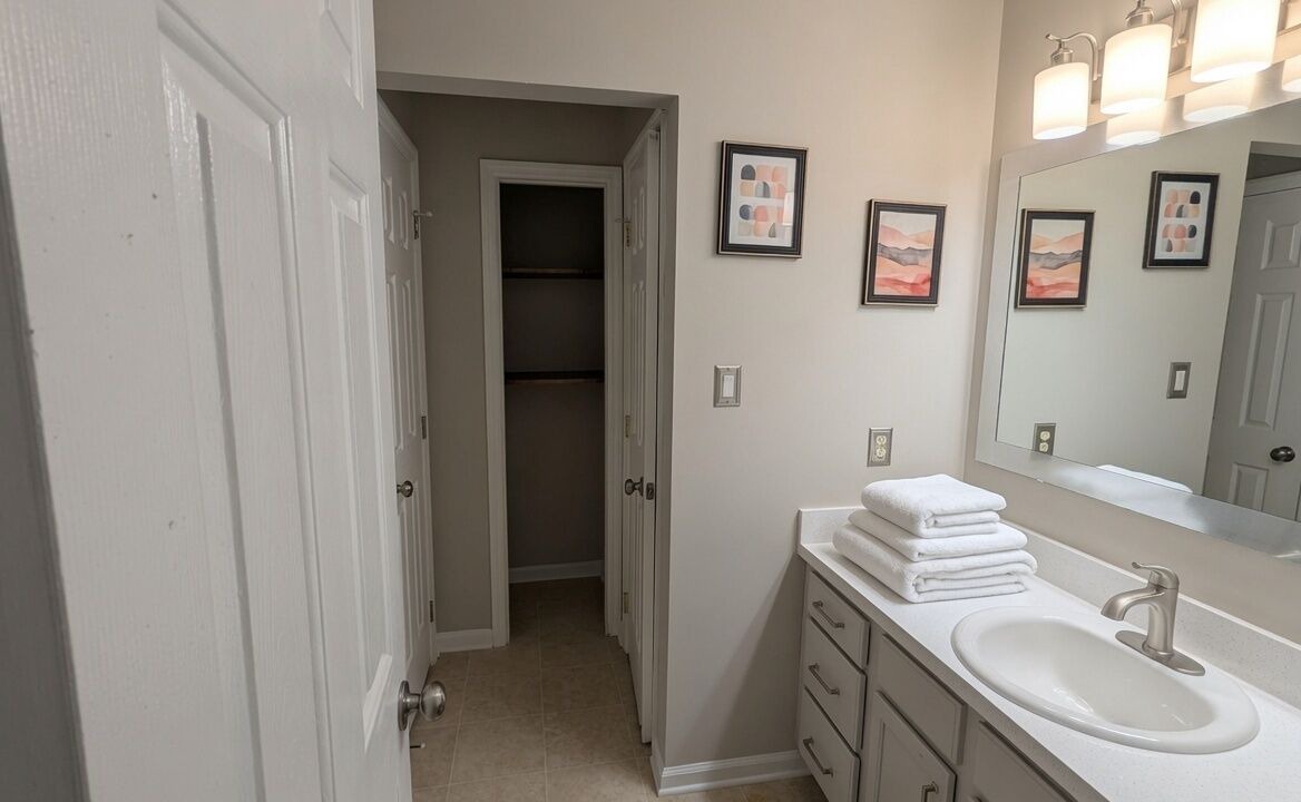 Photo of Bathroom in South View