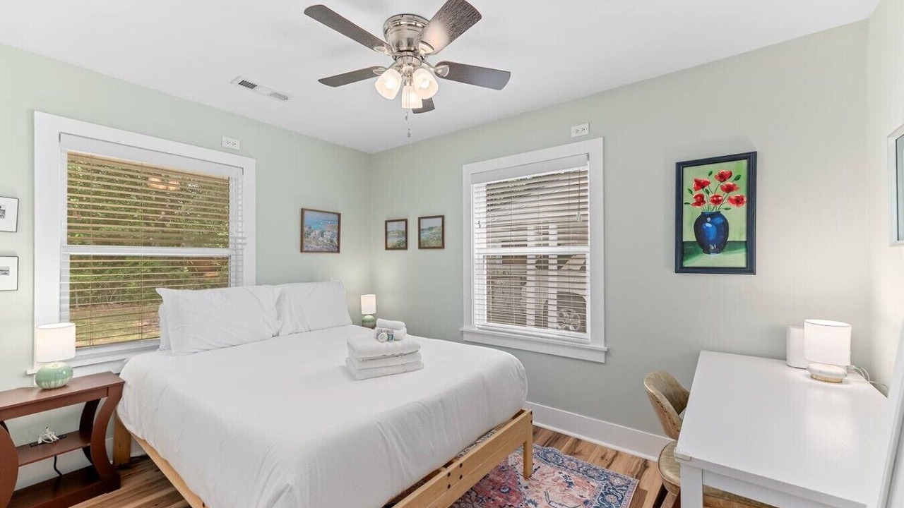 Photo of Bedroom in Hanahan
