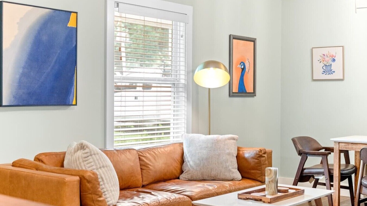 Photo of Livingroom in Hanahan