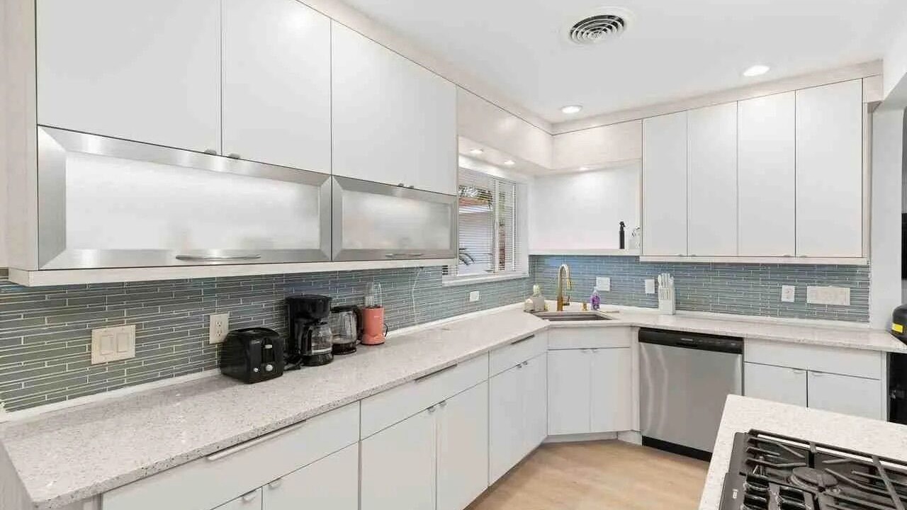 Photo of Kitchen in Snell Isle