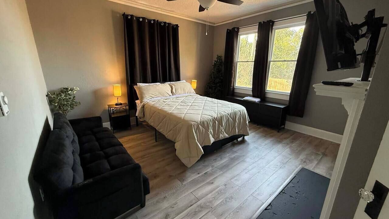 Photo of Bedroom in Anderson