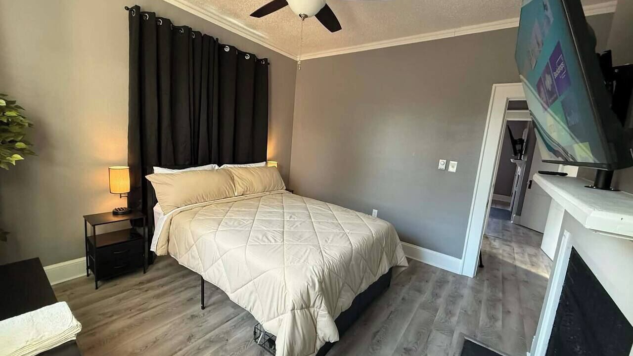 Photo of Bedroom in Anderson