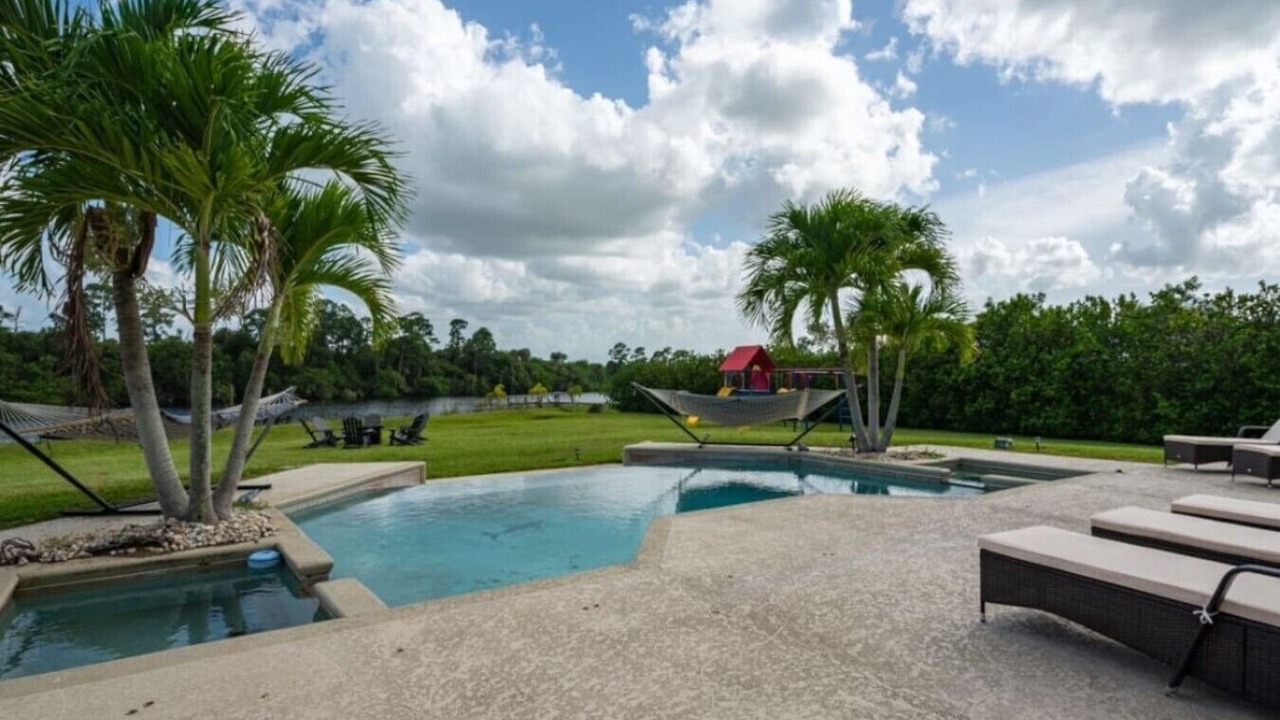 Photo of Outdoor in Palm City