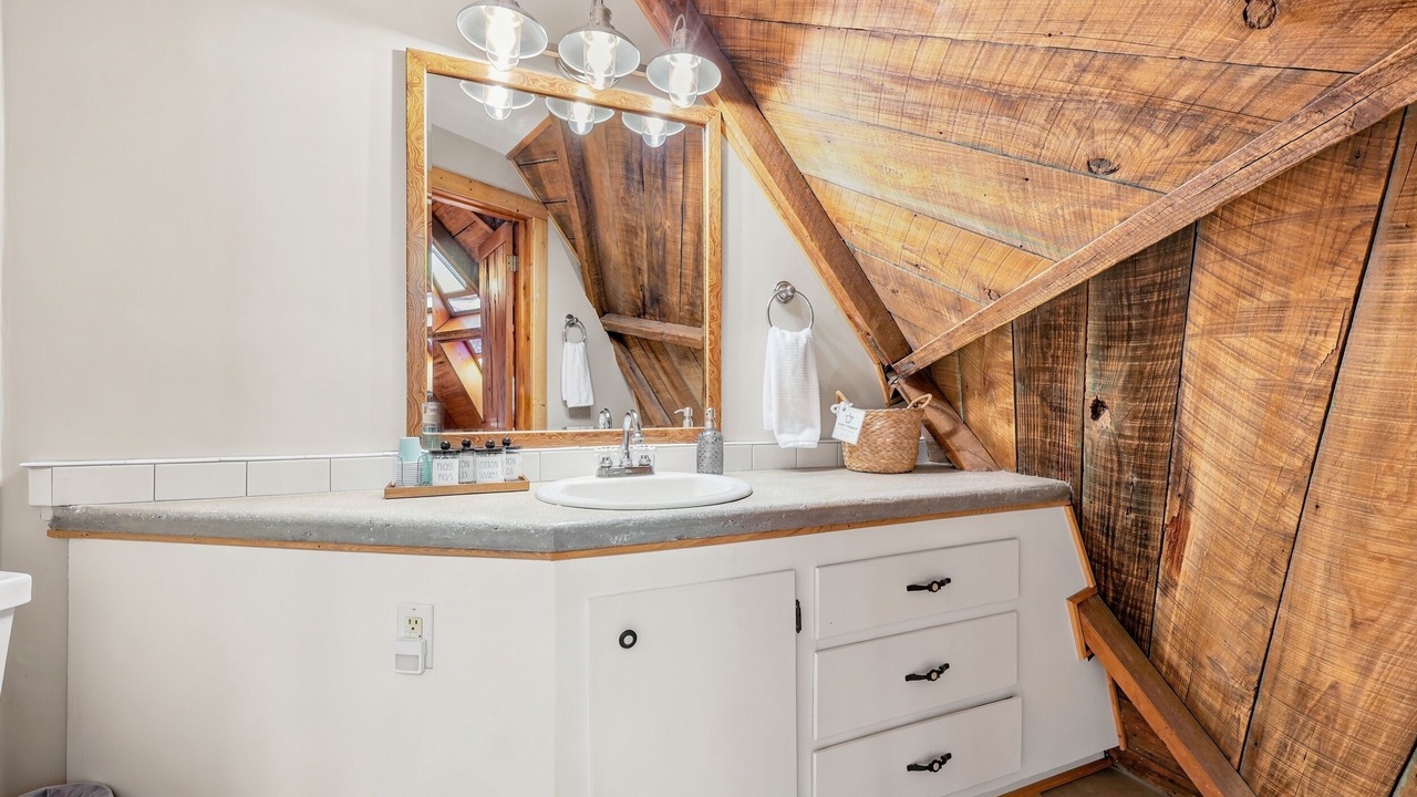 Photo of Bathroom in Conway
