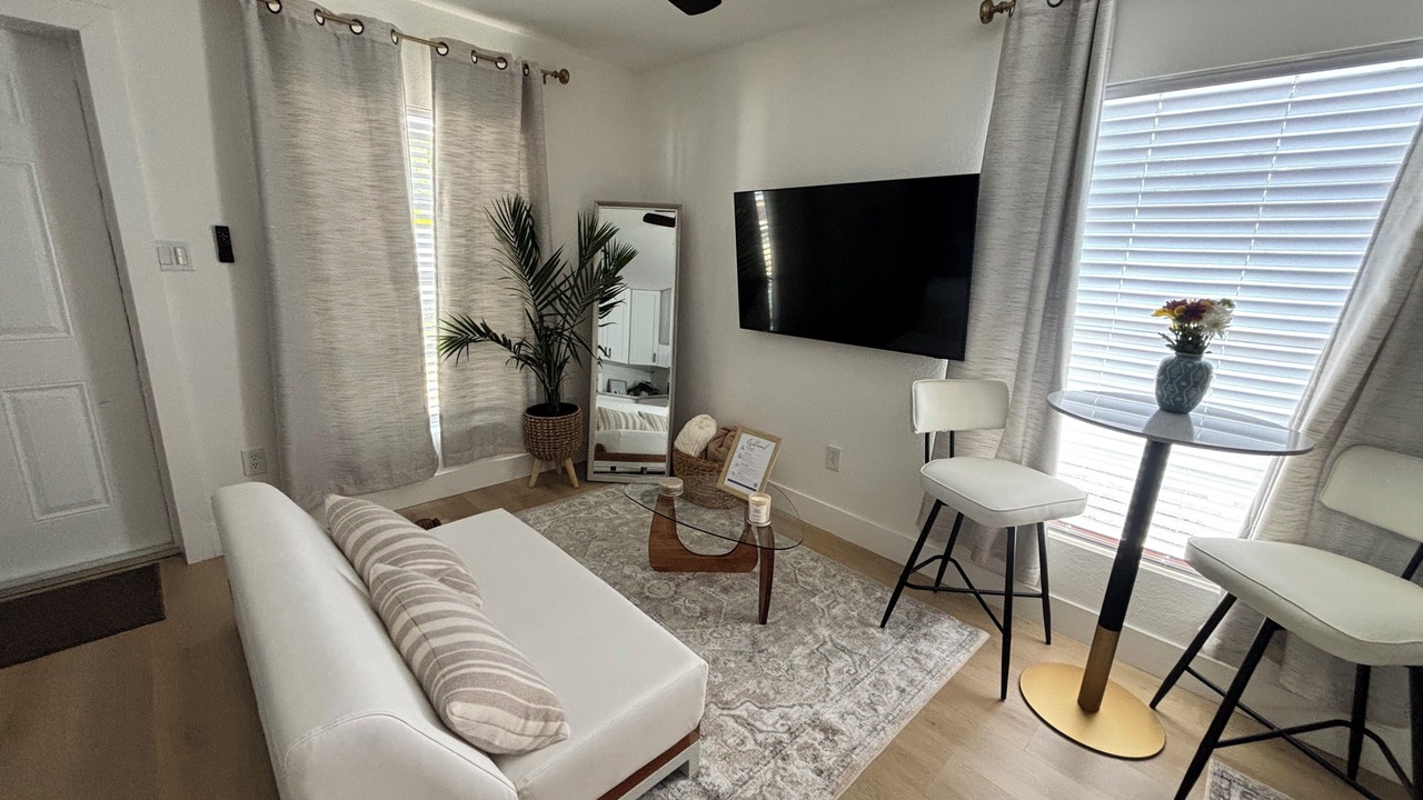 Photo of Livingroom in Sun Bay South