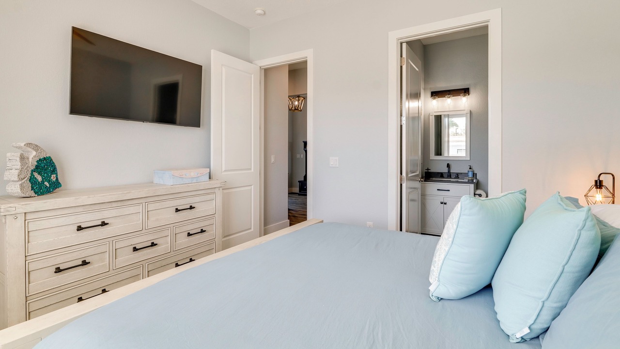 Photo of Bedroom in Sylvan Shores