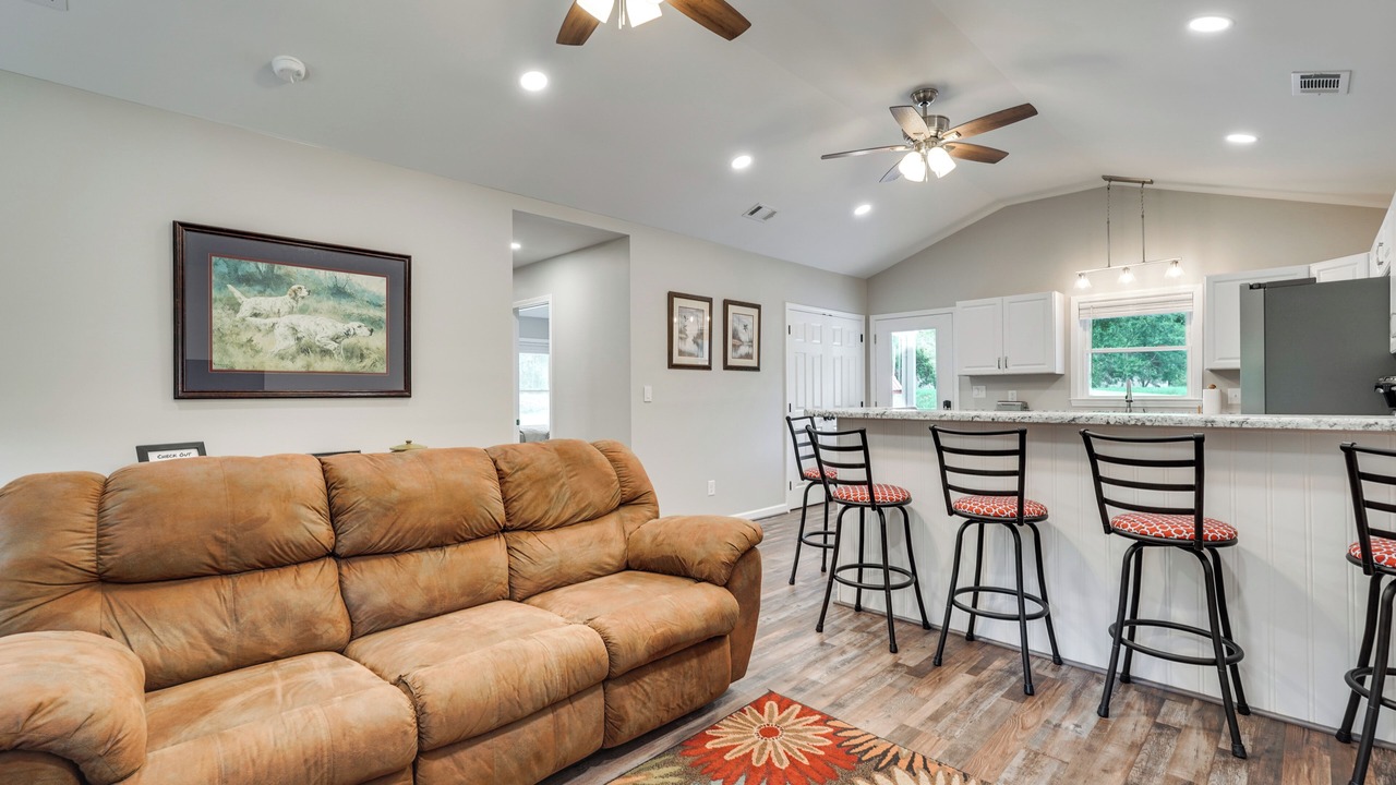 Photo of Livingroom in Tignall
