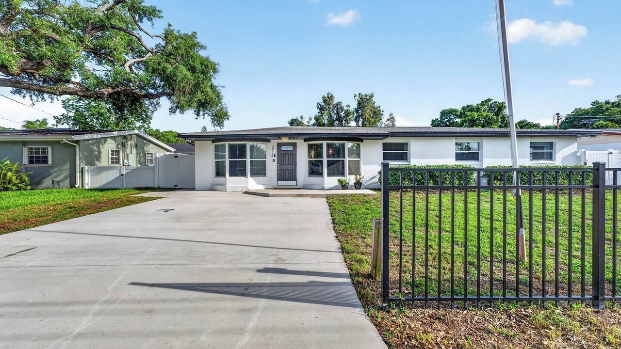 Photo of Outdoor in Sun Bay South