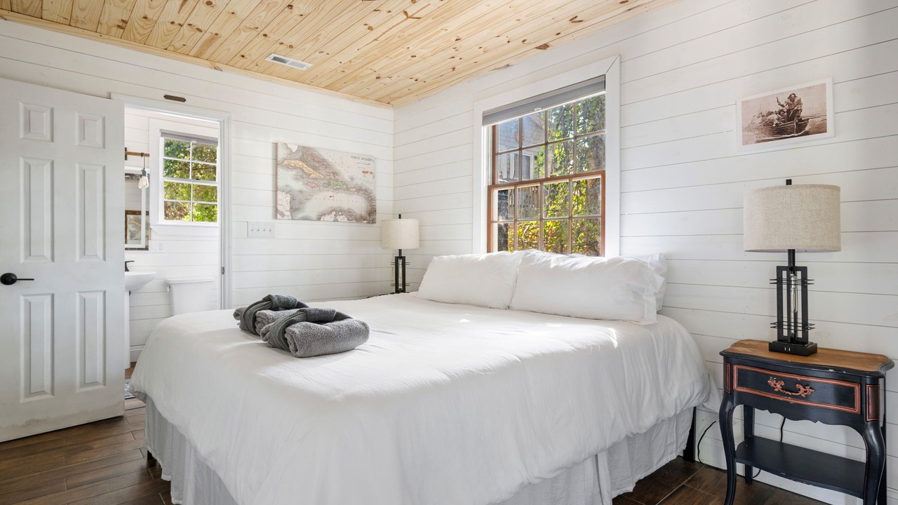 Photo of Bedroom in Folly Beach