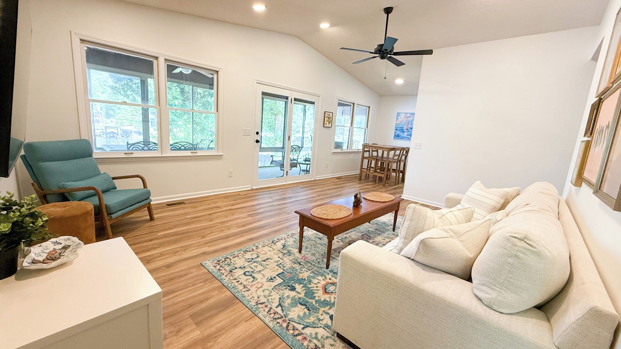Photo of Livingroom in New London