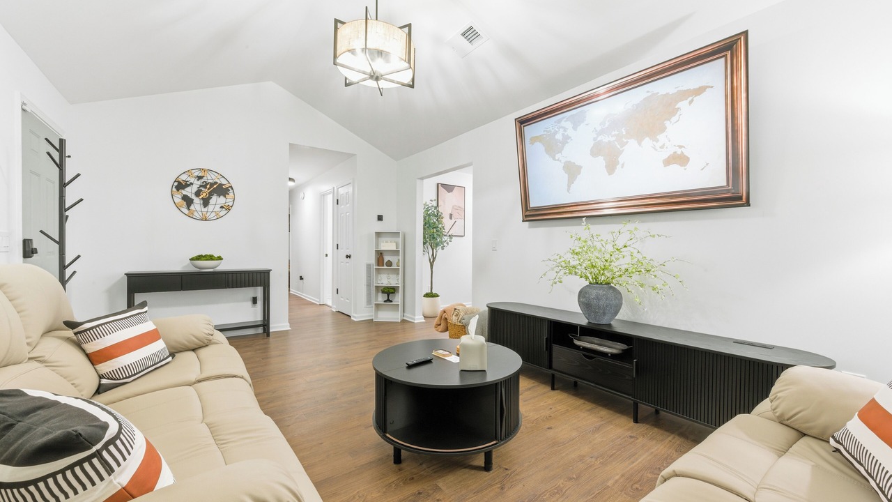Photo of Livingroom in Walthourville
