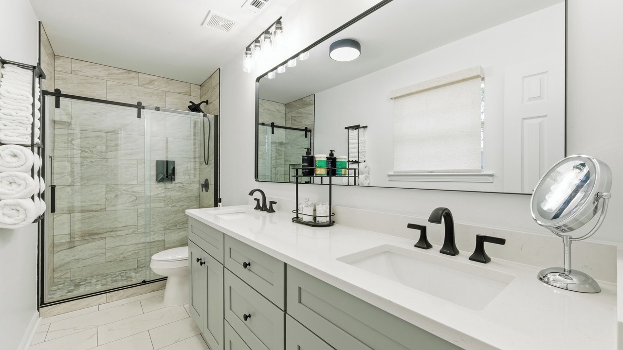 Photo of Bathroom in Walthourville