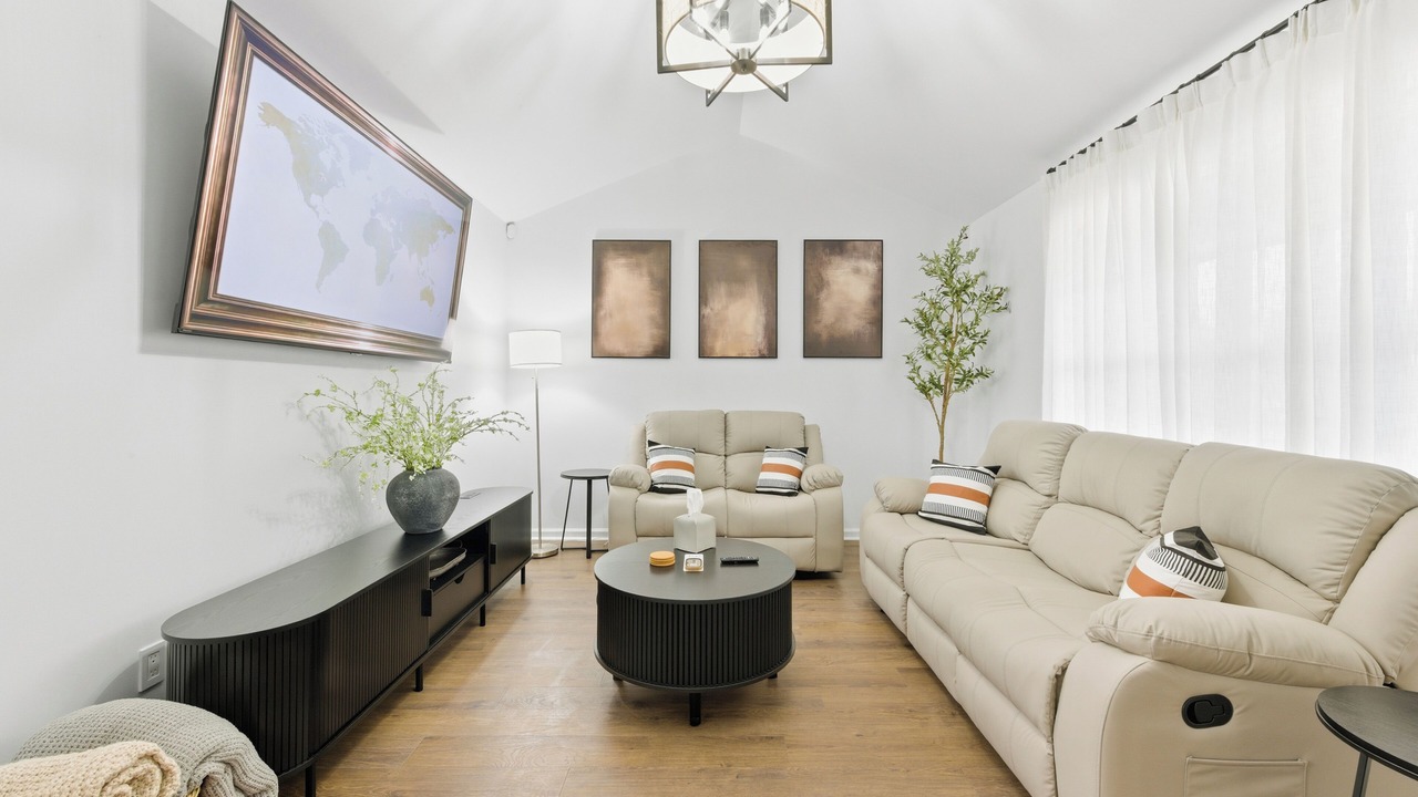 Photo of Livingroom in Walthourville