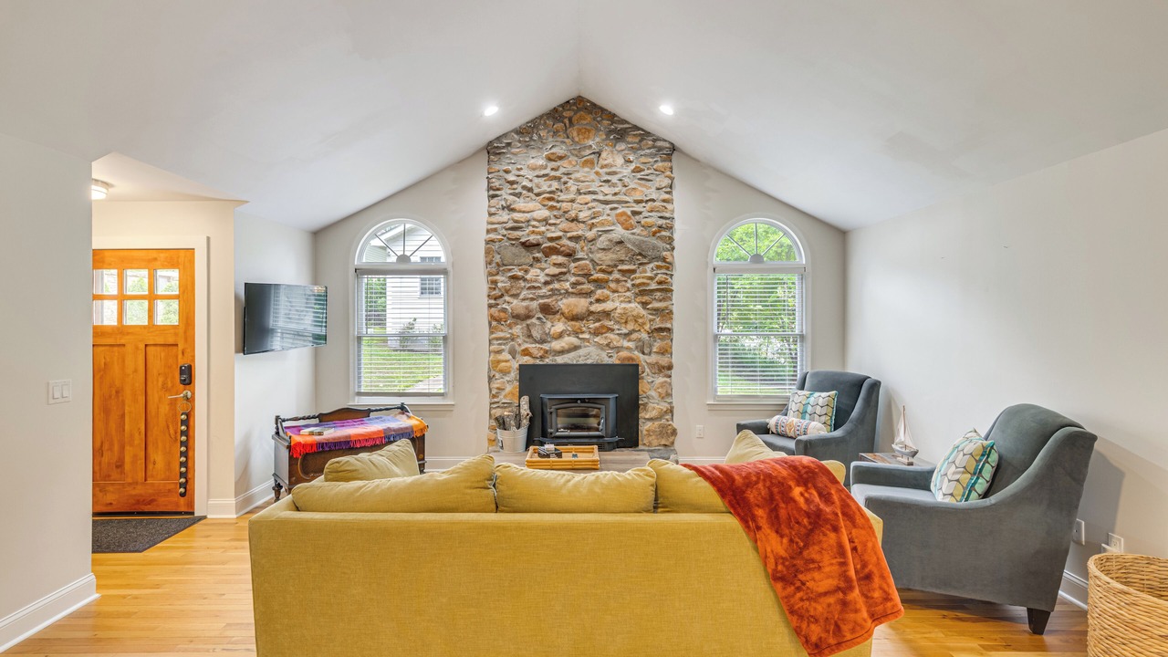 Photo of Livingroom in Anderson