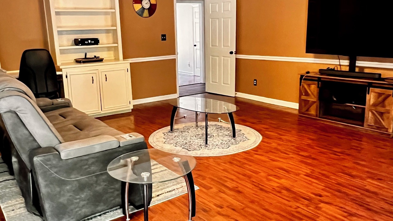 Photo of Livingroom in Evans