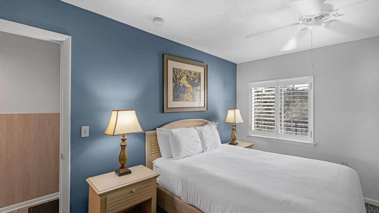 Photo of Bedroom in Folly Field