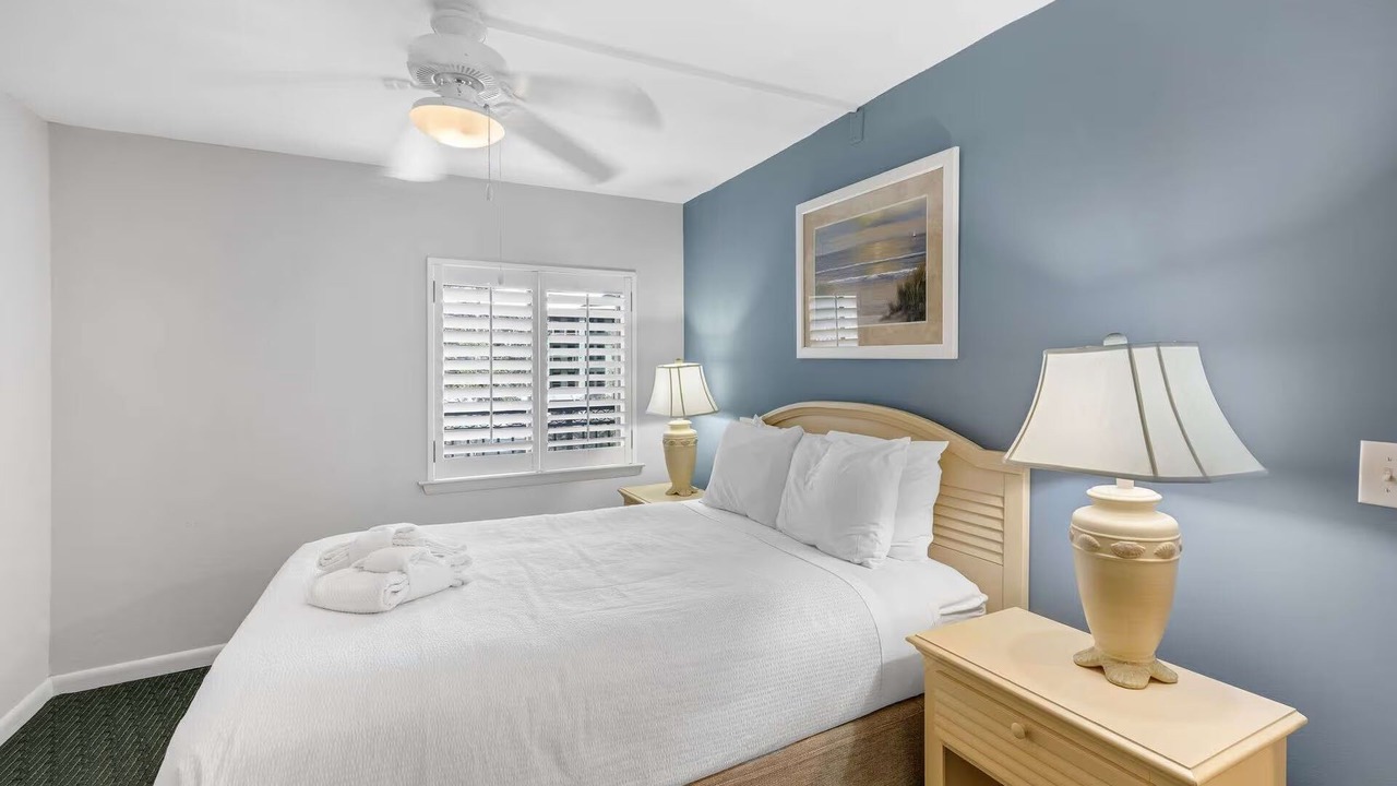 Photo of Bedroom in Folly Field
