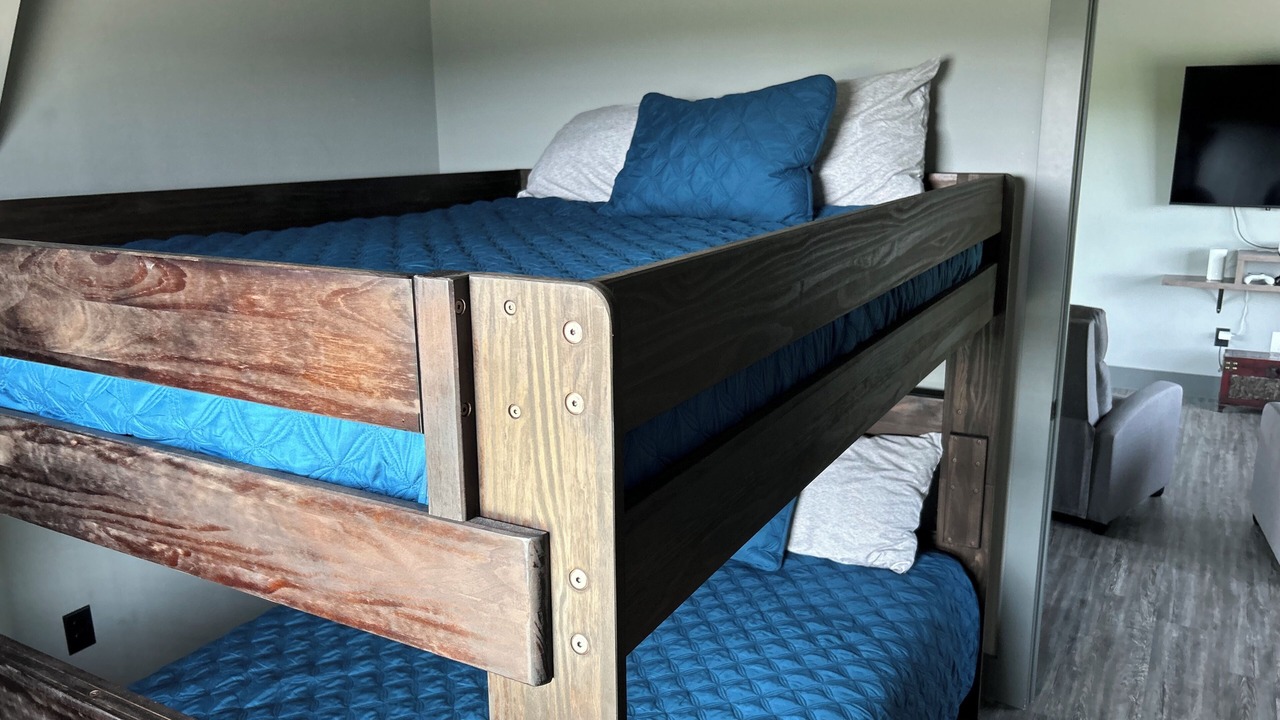 Photo of Bedroom in Kodak