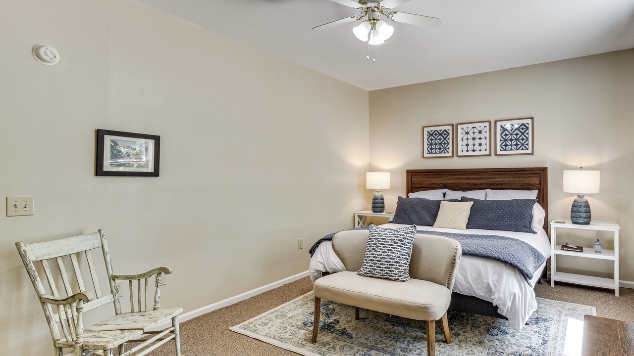 Photo of Bedroom in Six Mile