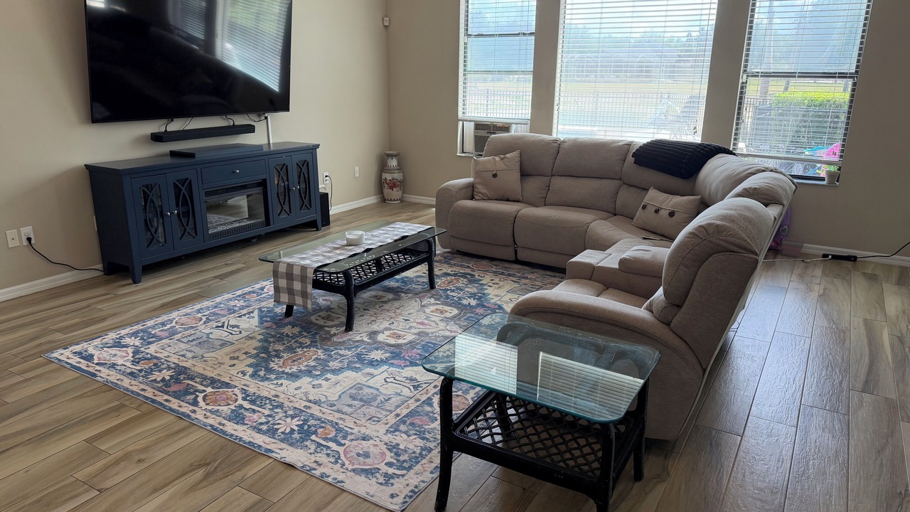 Photo of Livingroom in Plant City