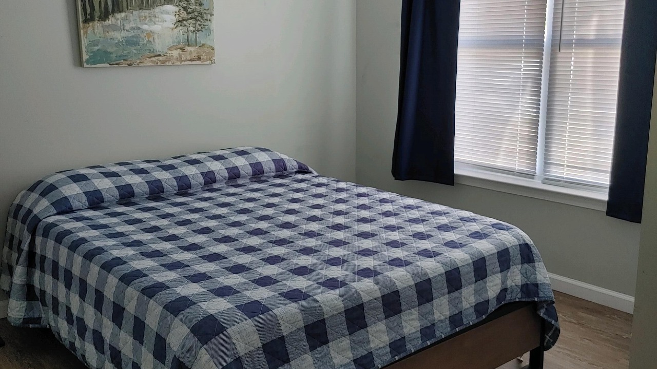 Photo of Bedroom in Taylors