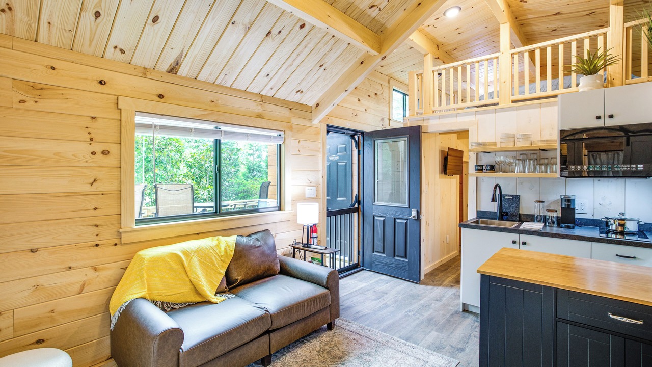 Photo of Livingroom in Chapin