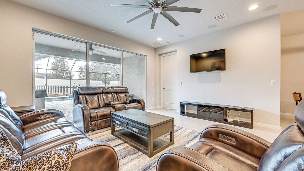 Photo of Livingroom in Valrico